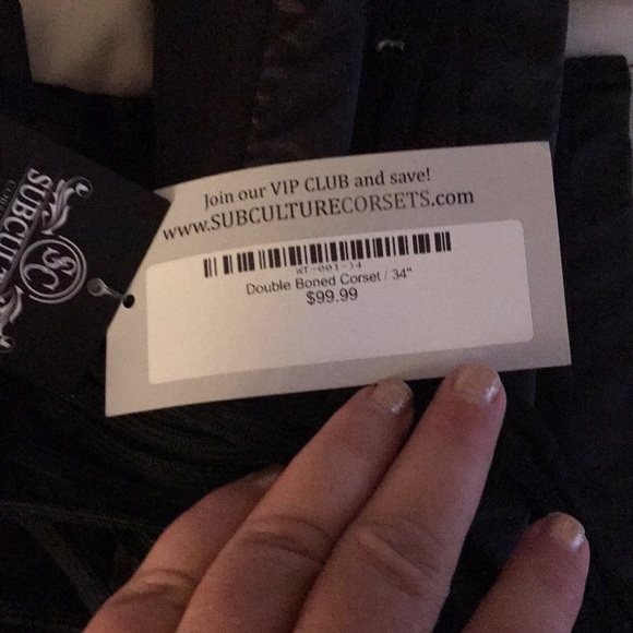 Corset - Picture 3 of 3